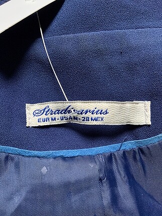 m Beden Stradivarius Blazer %70 İndirimli.