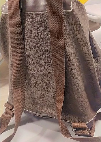 Kahverengi Deri Kadın Sırt Çantası - Görsel 4