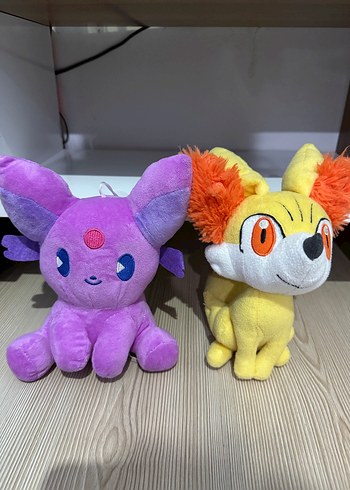 Pokemon kahramanları peluş