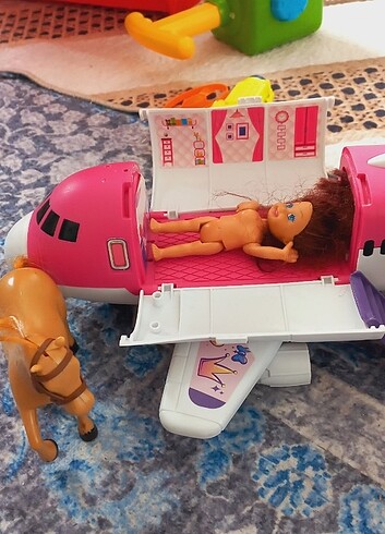 Barbie uçağı