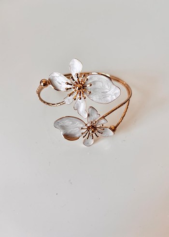 Diğer Beyaz çiçekli armcuff