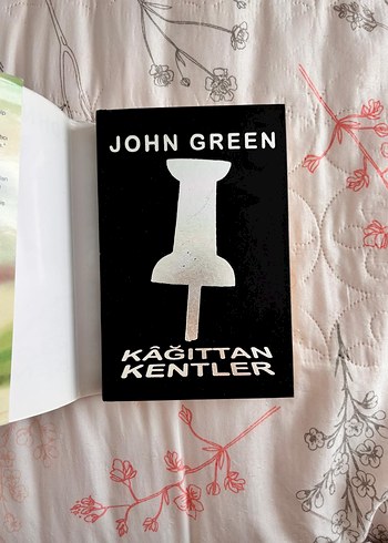  Beden Renk Kağıttan Kentler - John Green