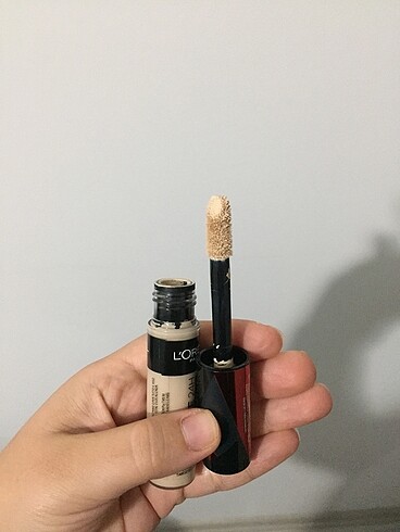  Beden Renk Loreal 322 IVORY kapatıcı