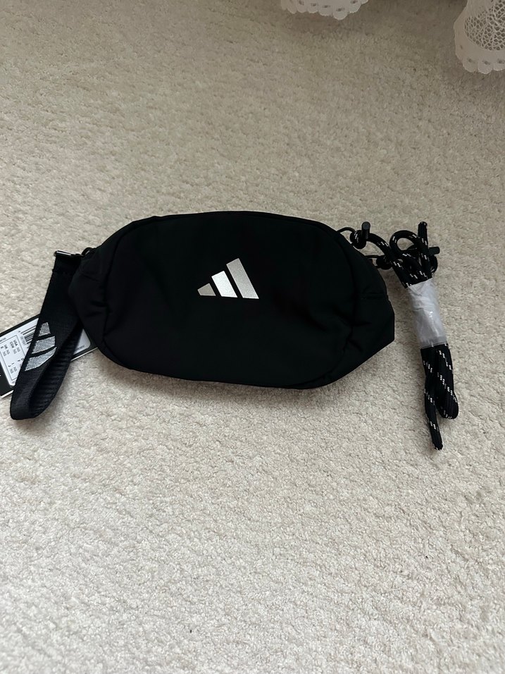 Siyah Adidas Bantlı Erkek Spor Çantası - Görsel 3