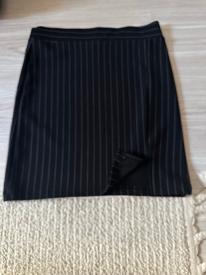 Çizgili Siyah Mini Bustiyer ve etek ikili takım - Görsel 3