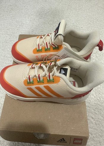 Beyaz Renkli Adidas LEGO Erkek Spor Ayakkabı - Görsel 2