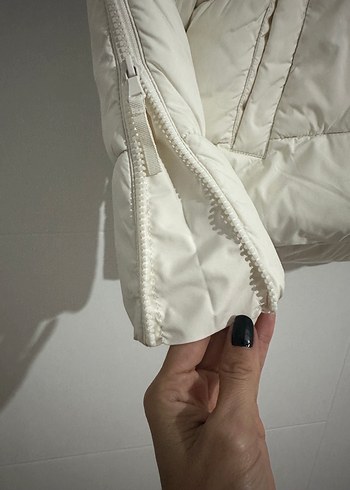 Düğmeli Beyaz Kadın Kışlık Mont - Görsel 3