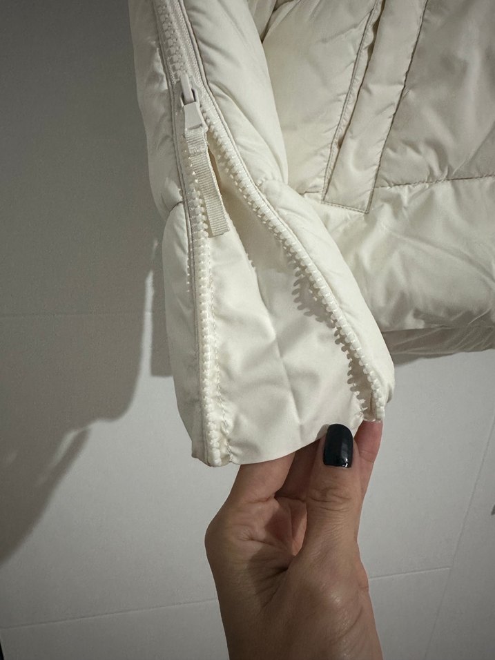 Düğmeli Beyaz Kadın Kışlık Mont - Görsel 3