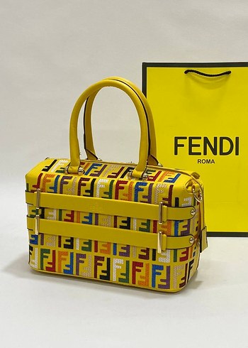 Fendi Roma - Embroidered shoulder bag