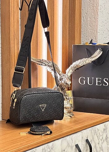 Guess El ve omuz çantası 