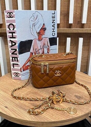 Chanel ZİNCİRLİ CLUTCH CHANEL EL VE OMUZ ÇANTASI