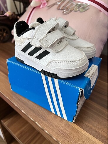 Adidas bebek ayakkabısı