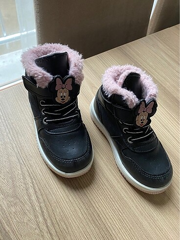 LC Waikiki LCW KIZ ÇOCUK BOTU