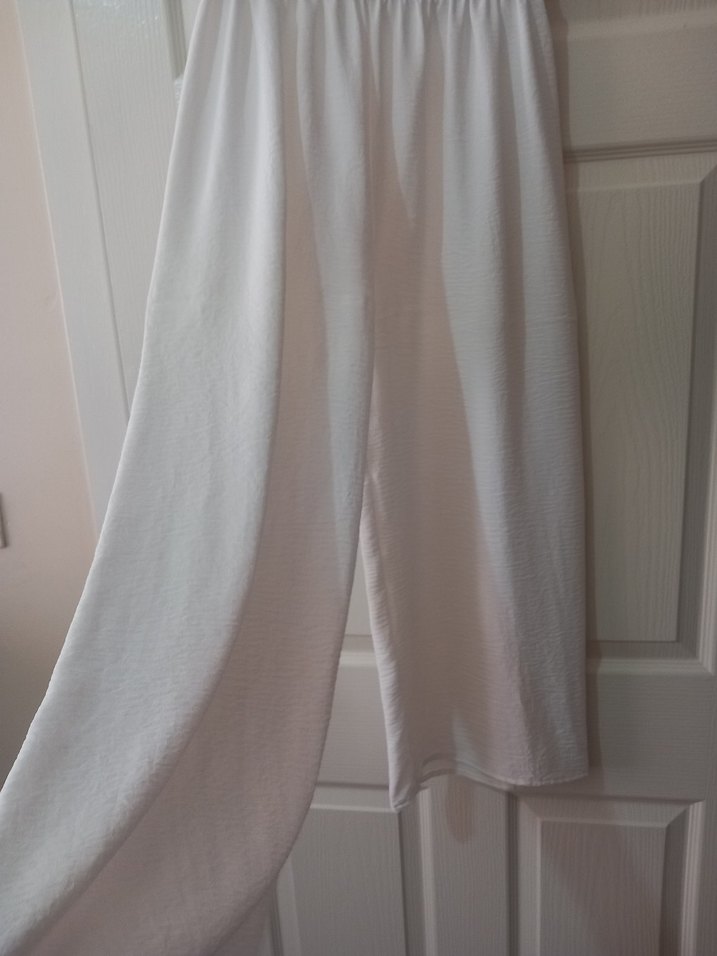 Bol kesim tiril tiril  bayan pantolon - Görsel 4