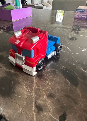  Transformers Optimus Kamyon Robot Oyuncak