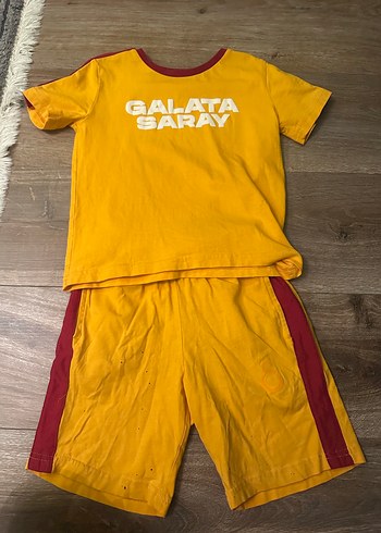 GALATASARAY ŞORT TSHİRT TAKIM 3-4 YAŞ