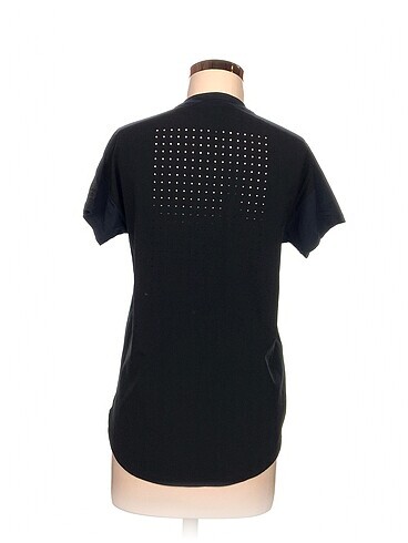 universal Beden Diğer T-shirt %70 İndirimli.