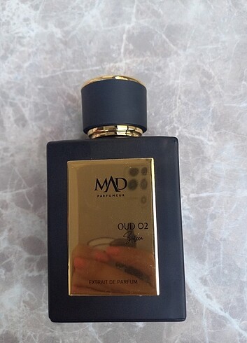 MAD OUD 02 parfüm