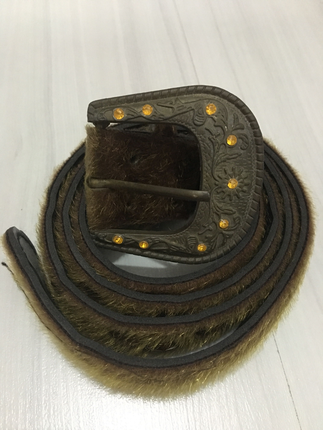 diğer Beden Tüylü Bronz Kemer