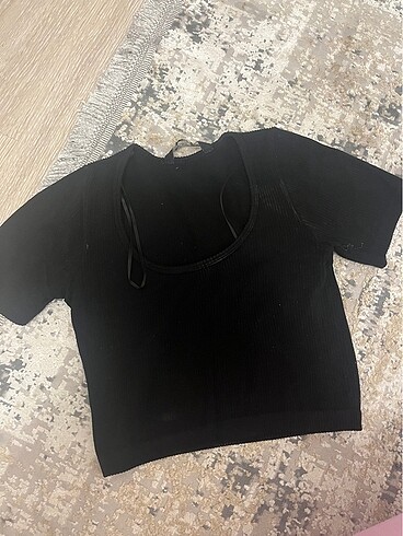 stradivarius siyah crop