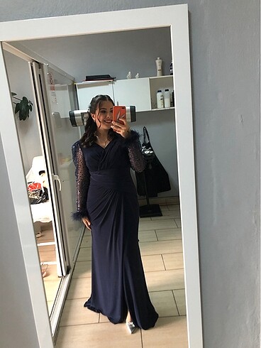 Nişan elbisesi
