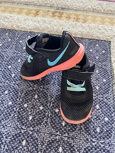 Nike spor ayakkabı