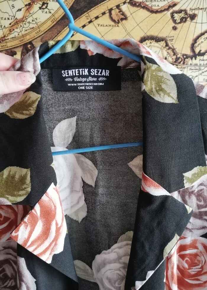 Çiçek Desenli Yazlık Gömlek  - Görsel 3