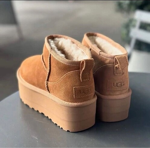 Ugg ultra mini platform taba