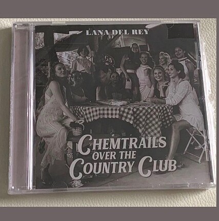 lana del rey chemtrails over the country club (cd)