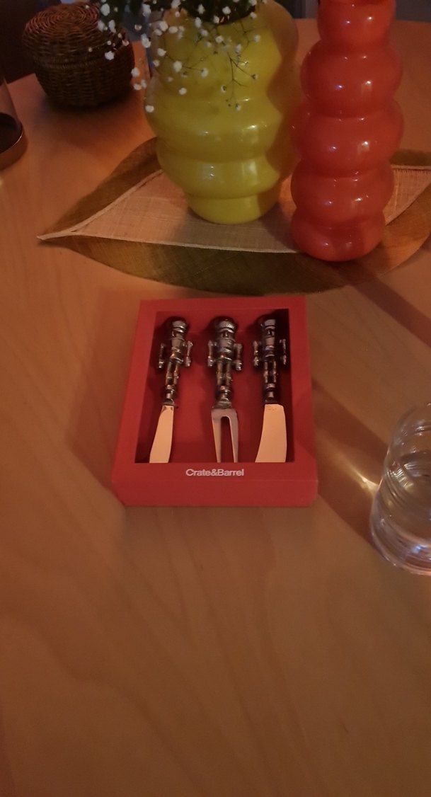 Crate&Barrel Bordo Kesme ve Servis Seti - Görsel 3