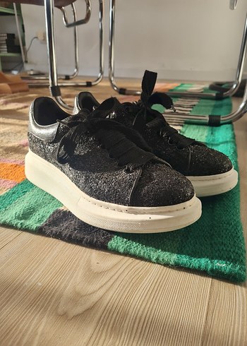 Alexander McQueen 38