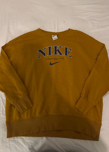 Nike Hardal Sarisi Bisiklet Yaka Sweatshirt