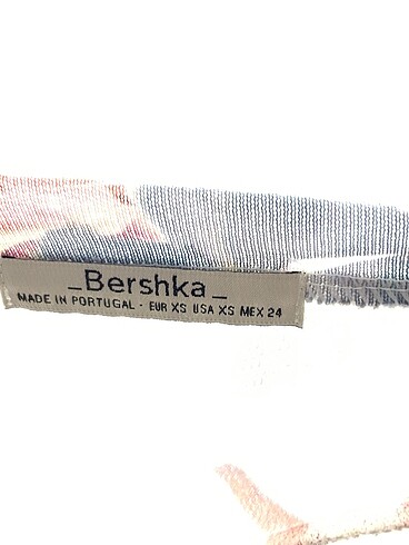 xs Beden çeşitli Renk Bershka Kısa Elbise %70 İndirimli.