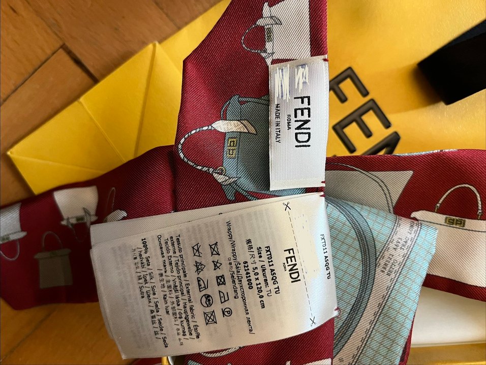 Fendi ipek ince fular - Görsel 3