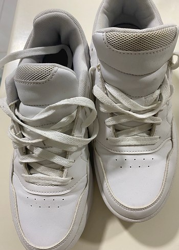 Beyaz Adidas Hoops 3.0 unisex Spor sneakers - Görsel 2