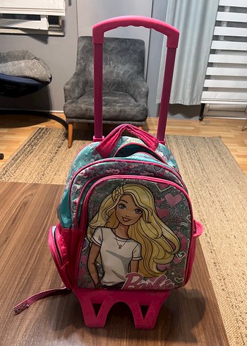 Pembe Barbie Desenli Çekçekli Çocuk Sırt Çantası