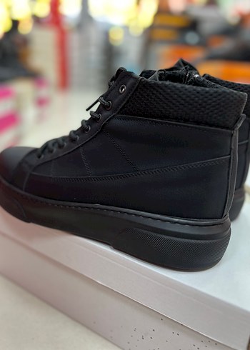 Siyah Bağcıklı Erkek Günlük Bot - Görsel 5