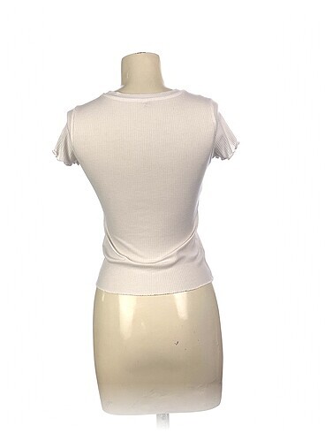 s Beden Defacto T-shirt %70 İndirimli.