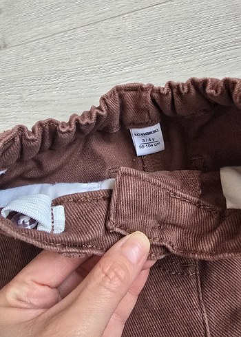 Kız Çocuk Kahverengi Nakışlı Bol Kesim Kot Pantolon - Görsel 2