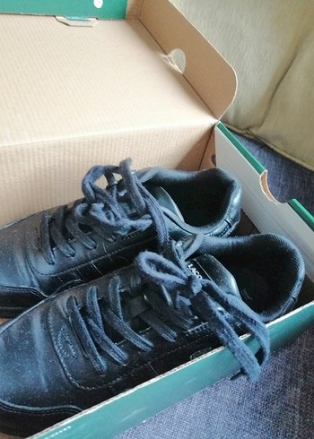 Lacoste Lacoste Siyah erkek çocuk Spor Ayakkabı