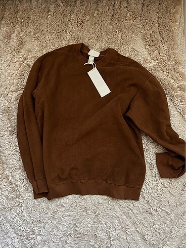 H&M sweatshirt
