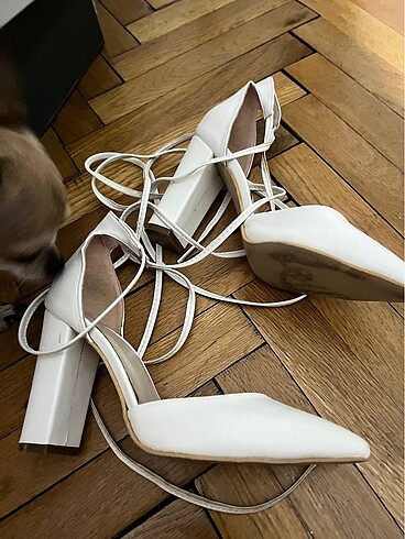 37 Beden beyaz topuklu ayakkabı