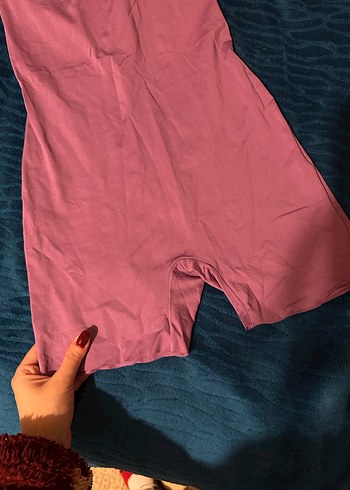 Mor V Yaka Mini Kadın Tulum - Görsel 5