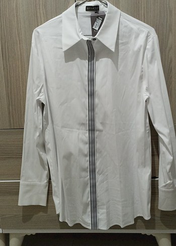 Vakko Beyaz V Yaka Düğmeli Kadın Gömlek - Görsel 2