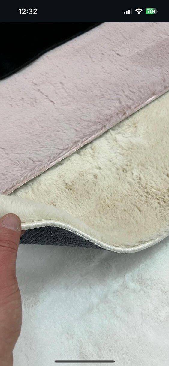 Siyah yumuşak peluş halı - Görsel 4