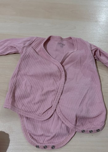 Düğmeli Uzun Kollu Pembe Bebek Body