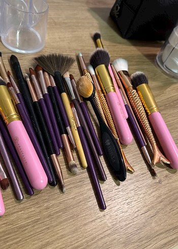 Renkli Makyaj Fırça Seti - Görsel 6