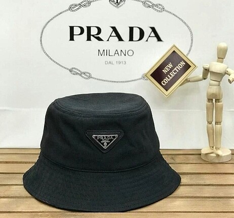 Prada şapka