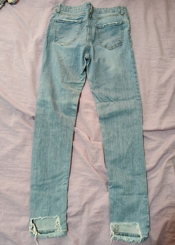 Nakışlı ve Dantelli Mavi Kadın Kot Pantolon - Görsel 4