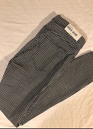 Bershka kareli jean